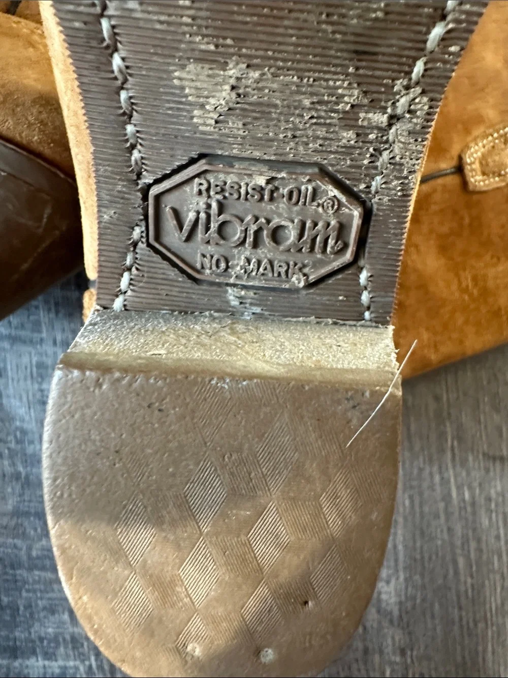 Vibram Men's Brown Suede Slip-On Western Boots